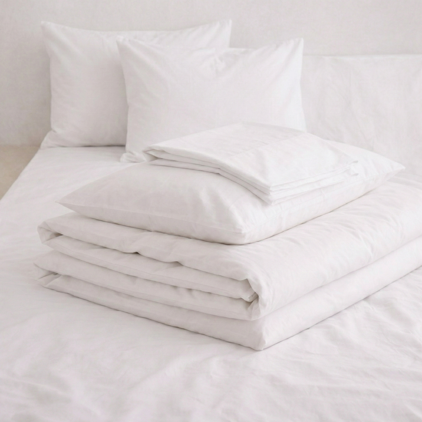 Housse de couette et 2 taies d'oreiller (60x70) incluses - 100% Coton - Blanc